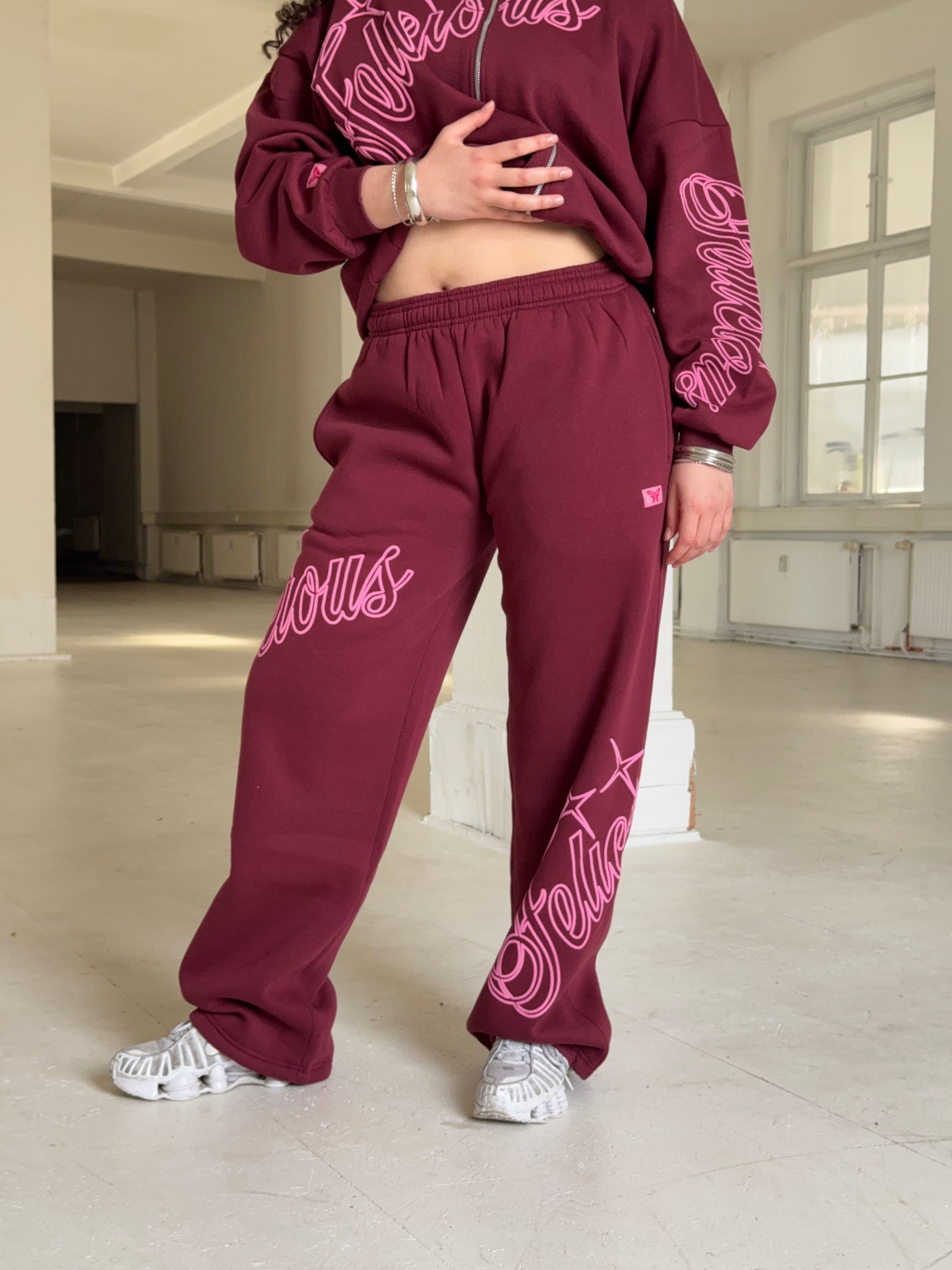 Felicious Star Sweatpants Cold Cherry
