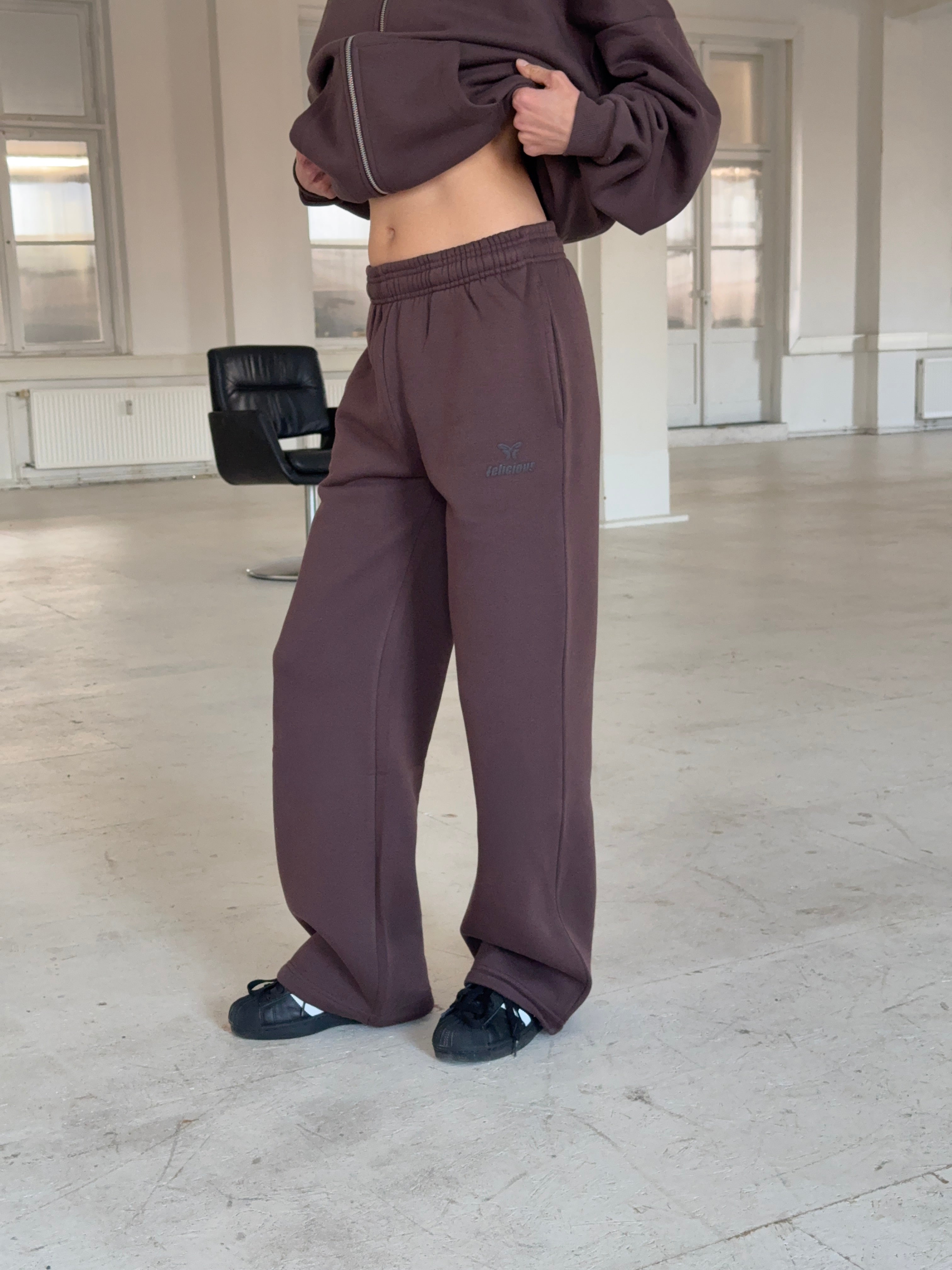 Basic Logo Sweatpants Chocolate