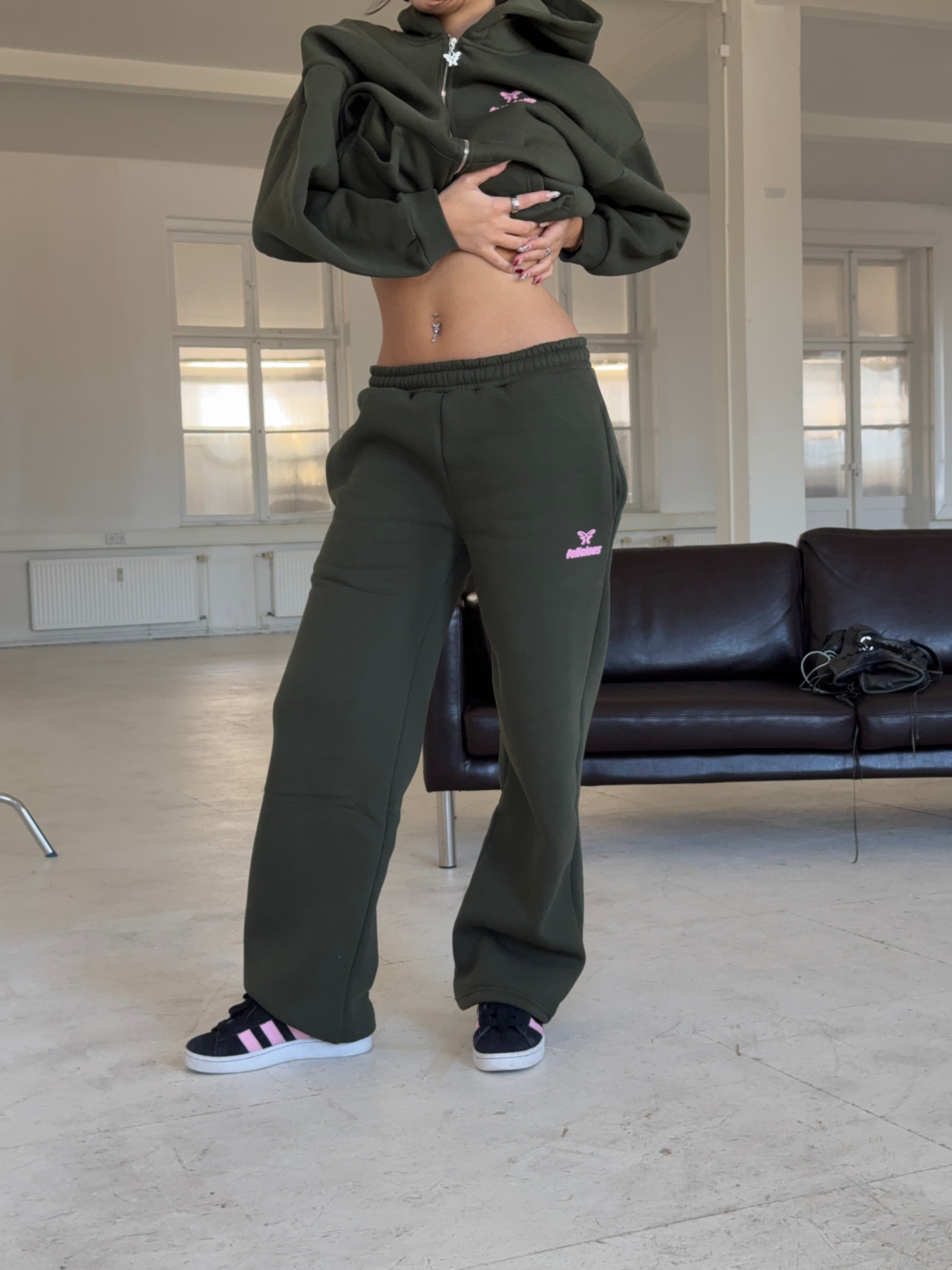 Basic Logo Sweatpants Dark Green