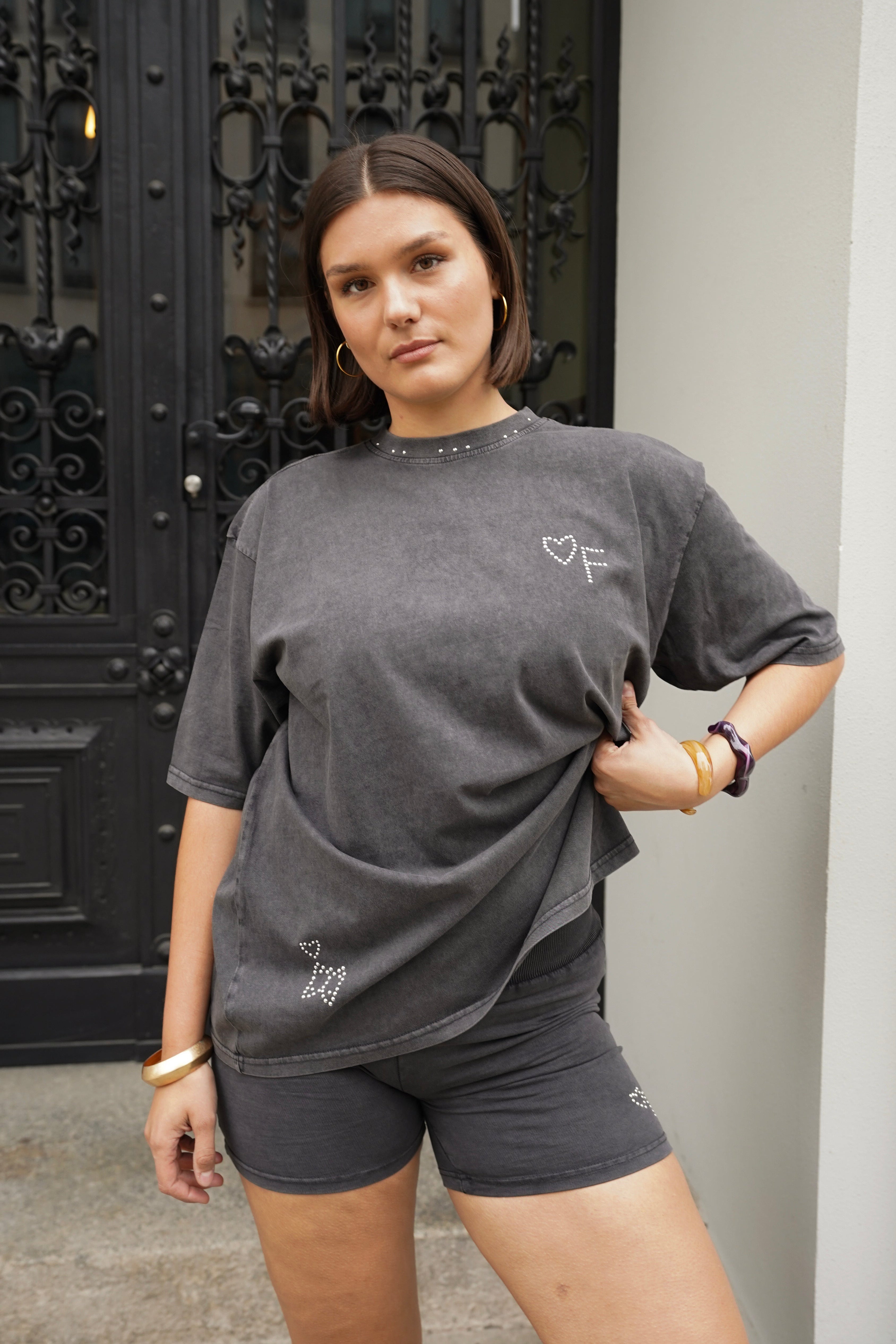 Vintage Studs Oversize Tee Black Washed