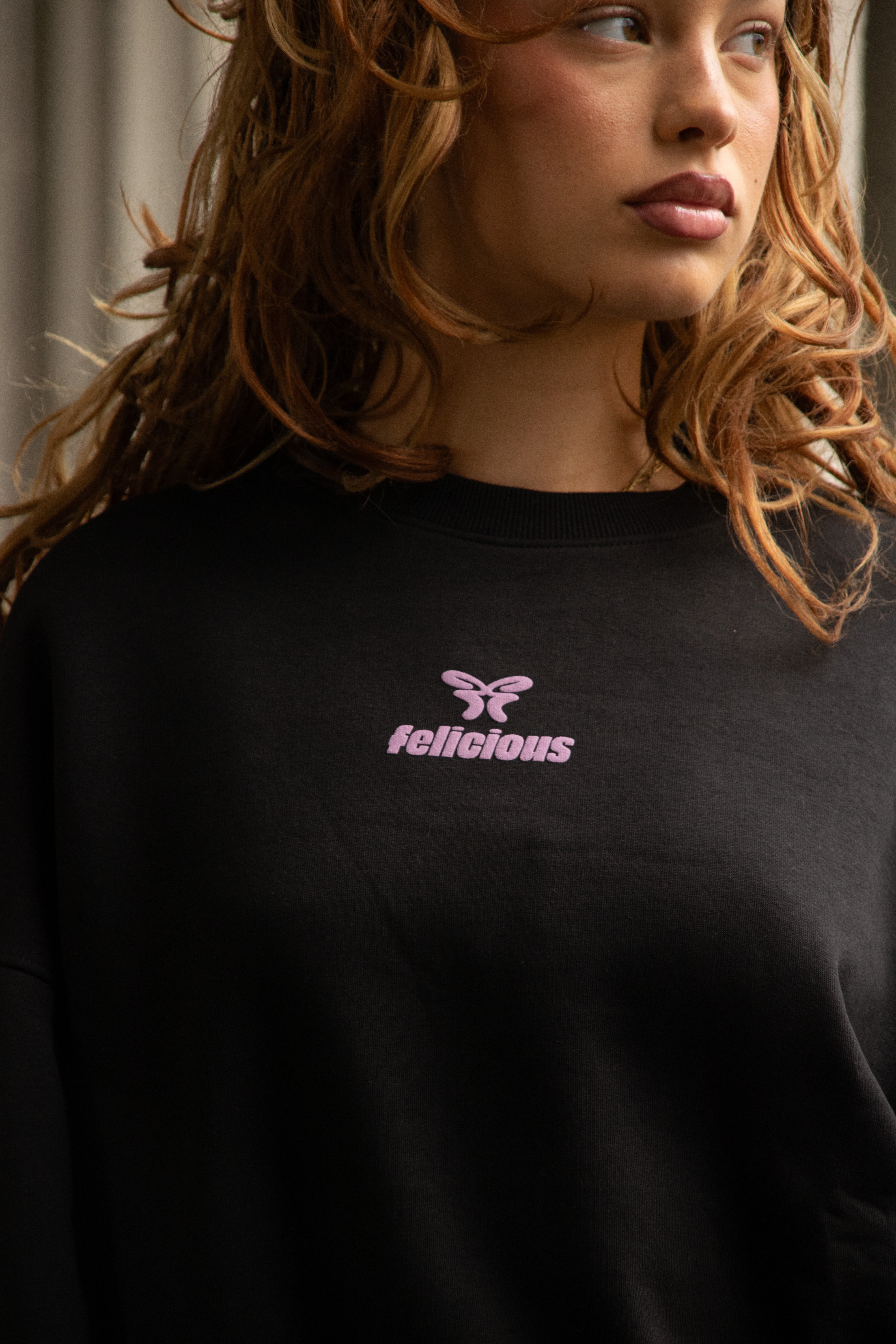 Basic Logo Crewneck Sweatshirt Black