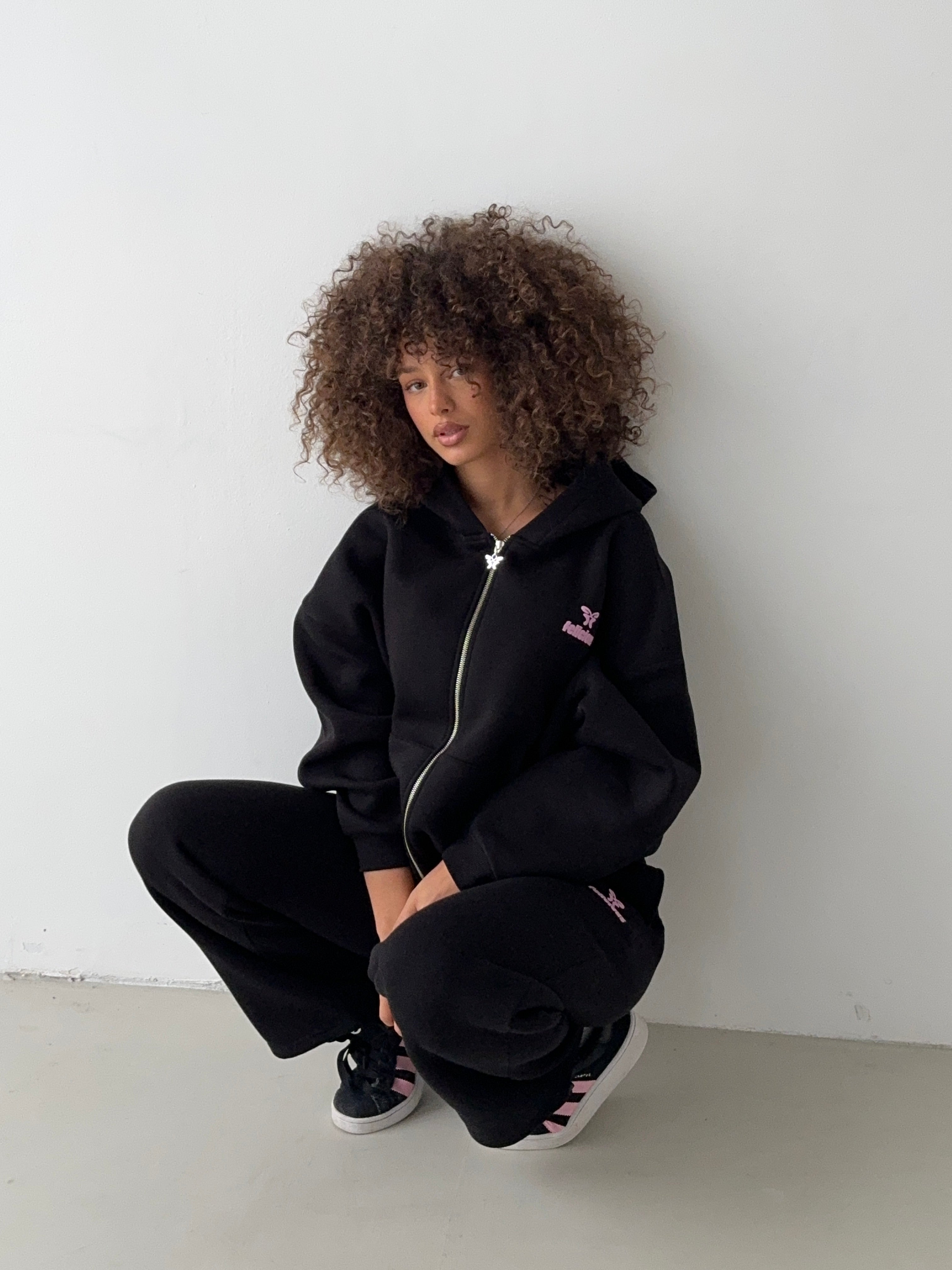 Basic Logo ZIP-Hoodie Black